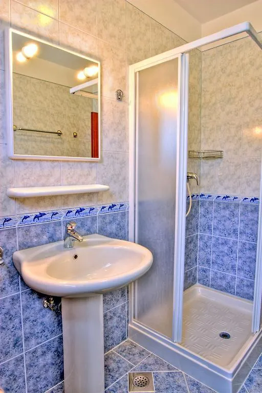 Apartments Lada 1217 Premantura