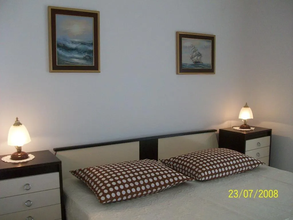Apartments Lada 1217 Premantura