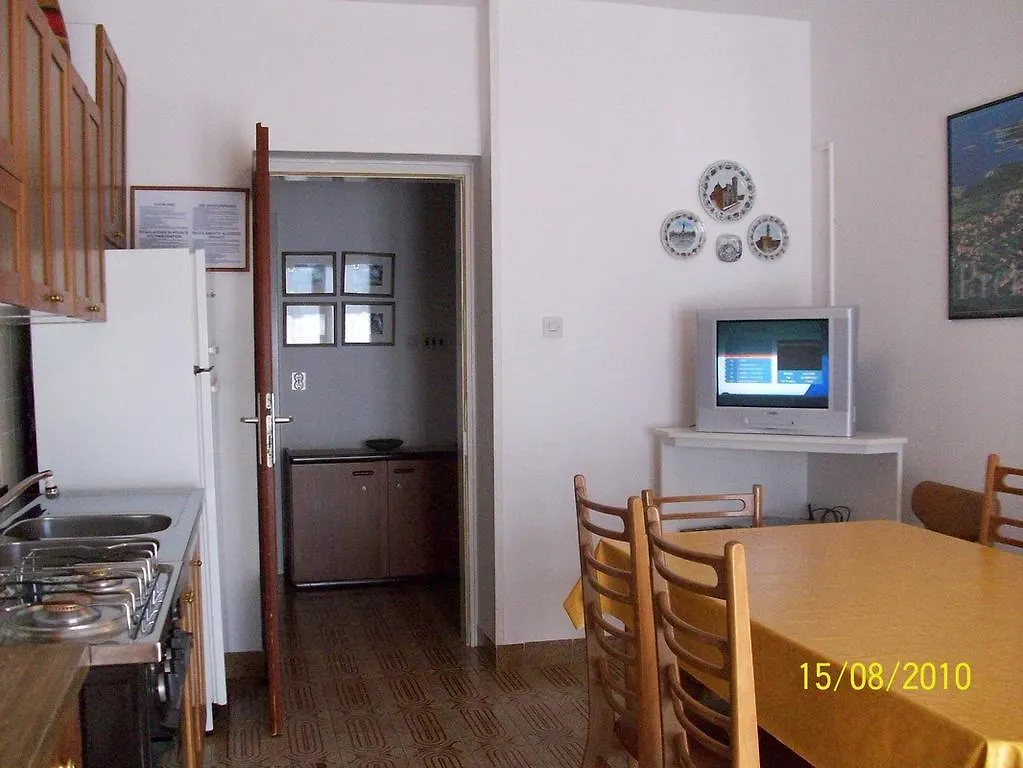 Apartments Lada 1217 Premantura